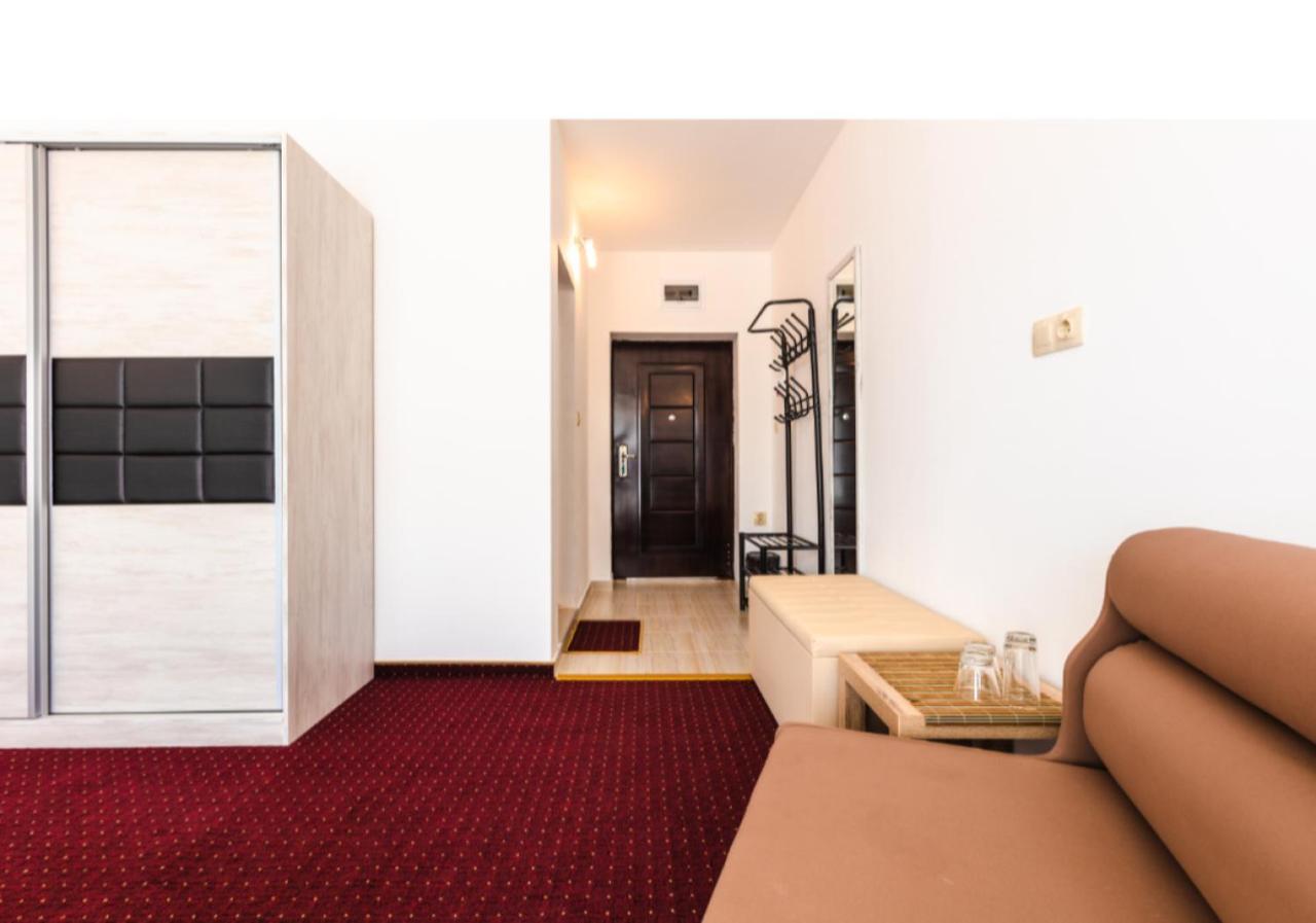 Guest House Theona ออบซอร์ ภายนอก รูปภาพ