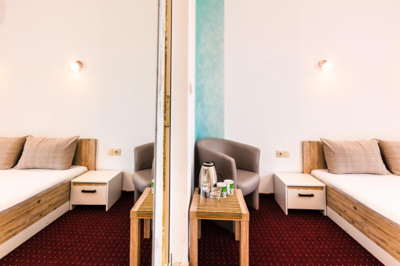 Guest House Theona ออบซอร์ ภายนอก รูปภาพ