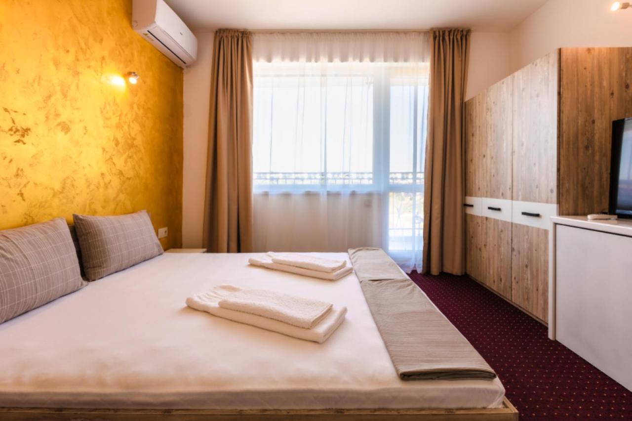 Guest House Theona ออบซอร์ ภายนอก รูปภาพ